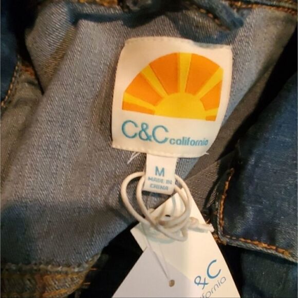 C&C California Patch Denim Jean Jacket Size Medium - Picture 6 of 6